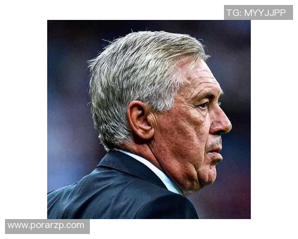 恩爱夫妻安切洛蒂与妻子携手庆祝结婚年：幸福时光再度回顾